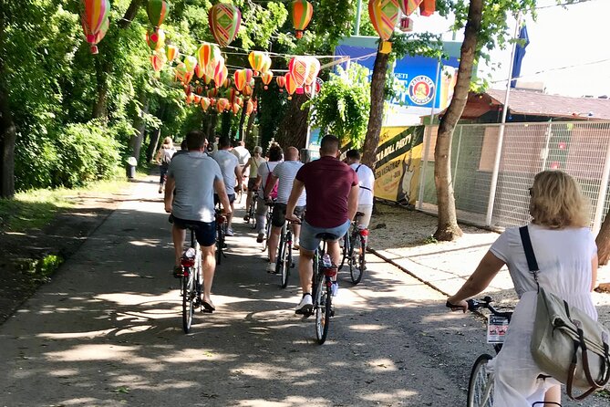 1-Day Bike Rental in Budapest - Crossing the bridges and viewing the castle district