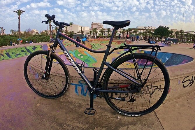 11 Km Guided Bike Tour in Lively Casablanca - Along the Corniche to El Hank Lighthouse