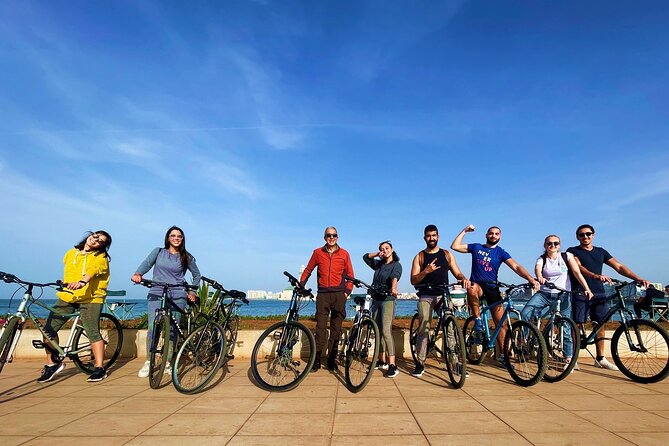 11 Km Guided Bike Tour in Lively Casablanca - Parc de la Ligue Arabe and the city’s grand squares