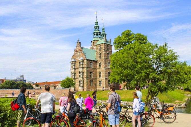 3-hour Copenhagen City Highlights Bike Tour - Churches, castles, and the royal quarter