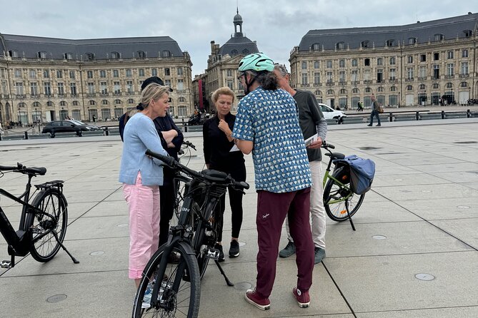 3-Hour E-Bike Immersive Tour of Bordeaux - English Tour - Two modern bridges and Bordeaux wine culture