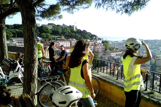 3-Hour Lisbon 7 Hills Electric Bike Tour - Castelo de São Jorge and the first high views