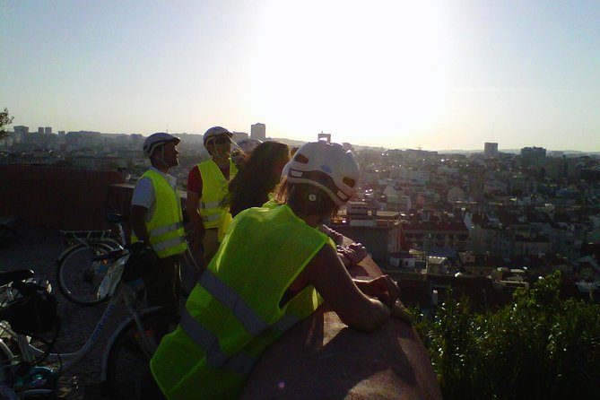 3-Hour Lisbon 7 Hills Electric Bike Tour - The guides make the difference