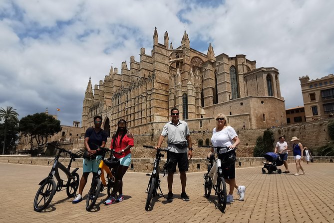 3 Hours E-Bike Tour in Palma - Bellver Castle is the payoff