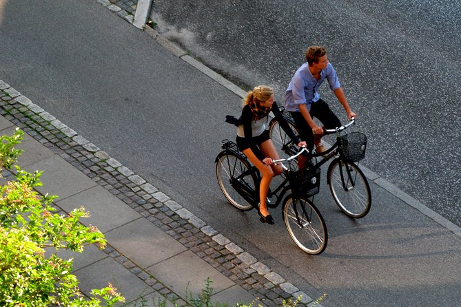 3 Hours Private Bike Tour in Copenhagen - Nyhavn, canals, and colorful Copenhagen