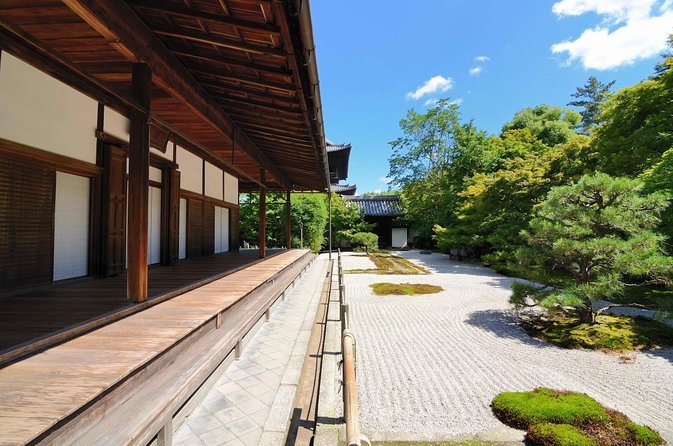 4.5-Hour Kyoto Bike Tour with Lunch and UNESCO Zen Temples - Key points before you book