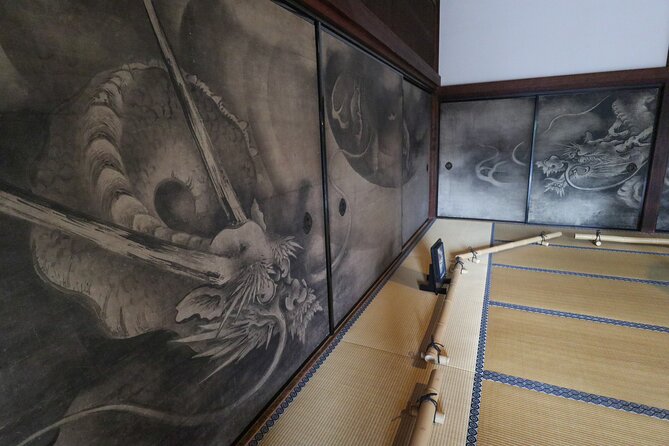 4.5-Hour Kyoto Bike Tour with Lunch and UNESCO Zen Temples - Riding toward Nanzen-ji and Heian Shrine