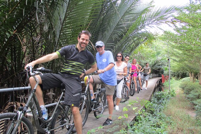 5-Hour Bike Tour of Hidden Bangkok - Lunch after a morning on the bike