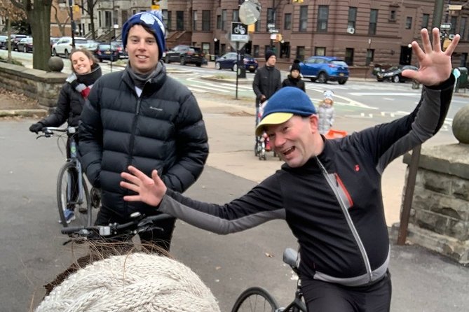 A Day in Brooklyn Bike Tour - Revolutionary War Ground and an Historic Archway