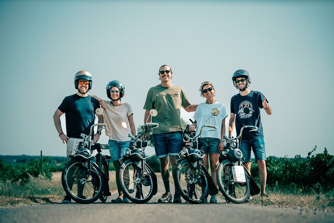 A Tour in Provence in a typical French motorized bike : the Solex - Key points to know before you book