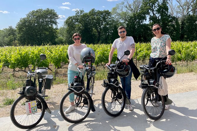 A Tour in Provence in a typical French motorized bike : the Solex - Chemin des Bernardins through vines and olive trees