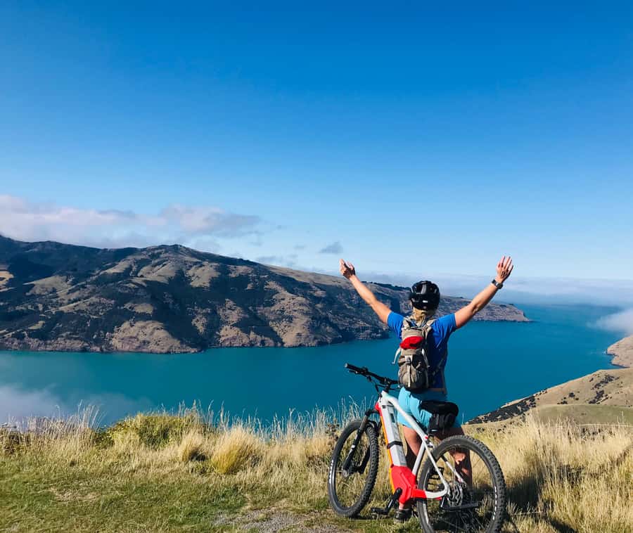 Akaroa: Guided Electric Mountain Bike Tour-Lava Loop - Five things to know before you ride