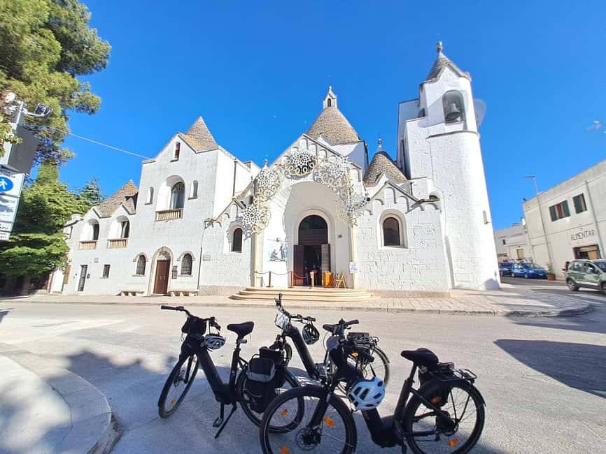 Alberobello: Guided e-bike tour + mill & donkey farm - Leaving Alberobello by e-bike