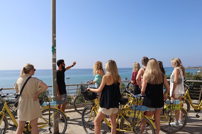 Alicante City & Beach Bike Tour - Food samples and tips from the guides