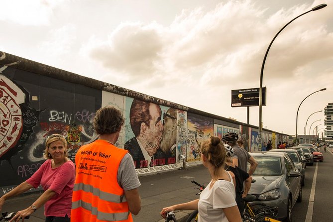 Alternative Berlin Bike Tour - Off the Beaten Tracks in Small Groups - Volkspark Friedrichshain and the city’s breathing room