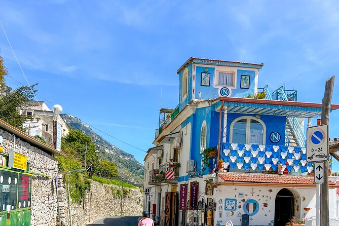 Amalfi coast: E-bike tour from Sorrento to Positano - The approach to Positano