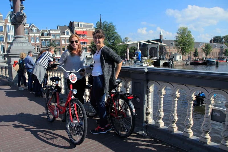 Amsterdam: 1/3-Hour or Full-Day Bike Rental with Lock - Picking up your bike and getting set