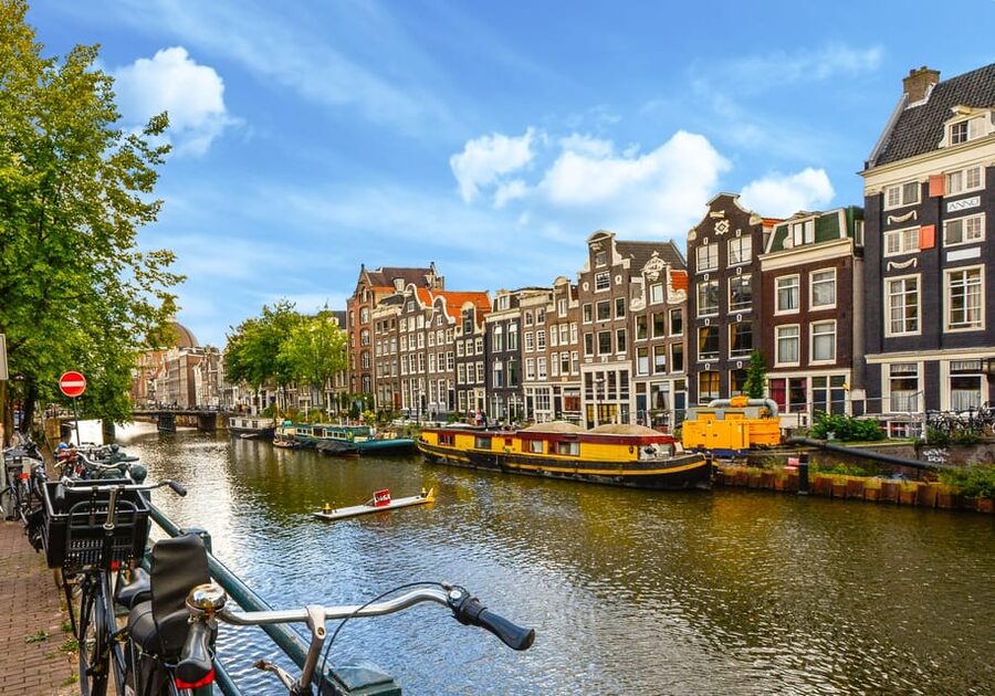 Amsterdam: 3-Hour Private Bike Tour of the City Center - Starting at Oosterdokskade 63A