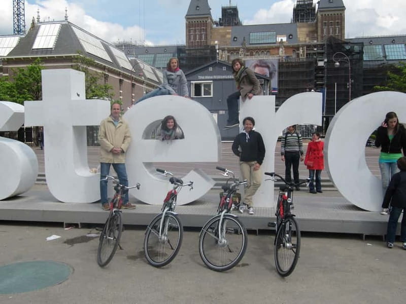Amsterdam:: Bike Rental with Free Self-Guided Tour - Key Points At A Glance
