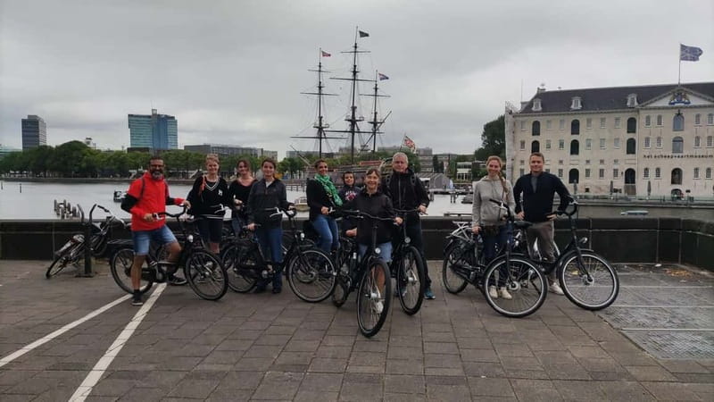 Amsterdam bike tour with a French-speaking guide local! - Vondelpark and the Museum Quarter connection