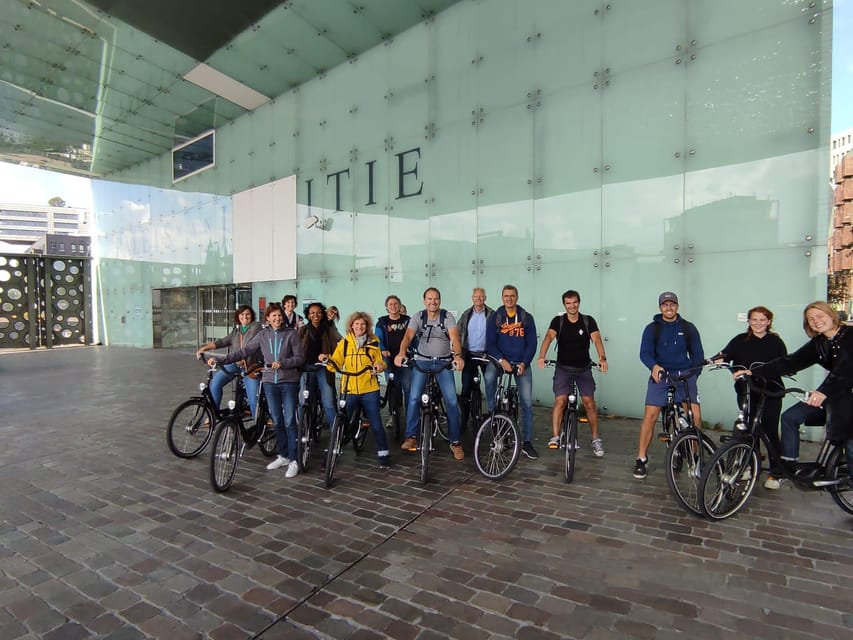 Amsterdam bike tour with a French-speaking guide local! - Haarlemmerbuurt: a neighborhood beyond the postcard center