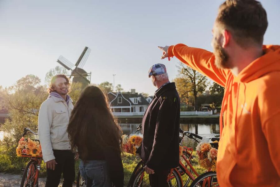 Amsterdam: Cheese Tasting, Windmill & Countryside Bike Tour - Ransdorp, old villages, and quiet country paths