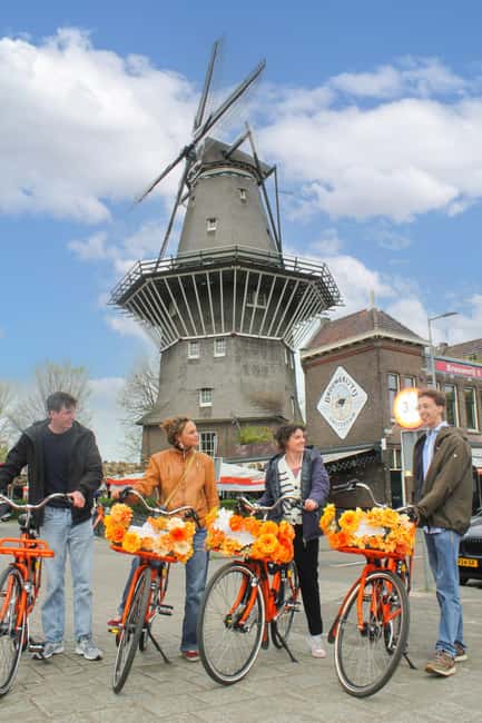 Amsterdam: Cheese Tasting, Windmill & Countryside Bike Tour - The farm stop at Dikhoeve Kaas