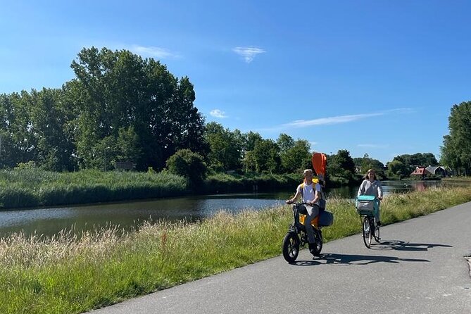 Amsterdam Countryside Bike and Kayak Tour - A church lunch in a quiet village