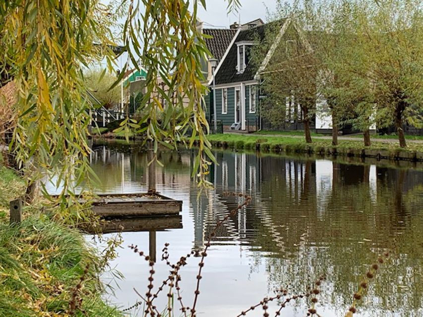 Amsterdam: Countryside Bike Tour and Zaanse Schans Windmills - Cycling through Zaandam’s quieter side