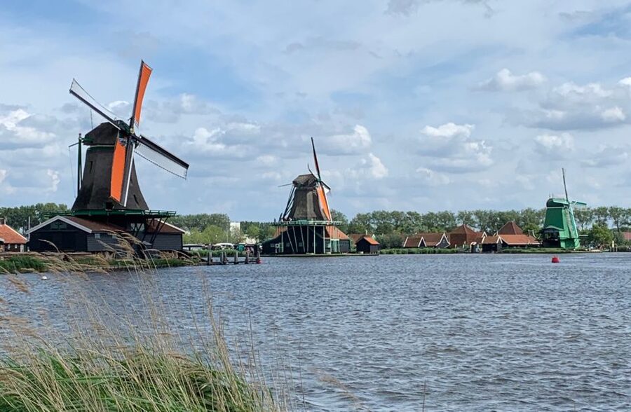 Amsterdam: Countryside Bike Tour and Zaanse Schans Windmills - The sawmill and the working windmills