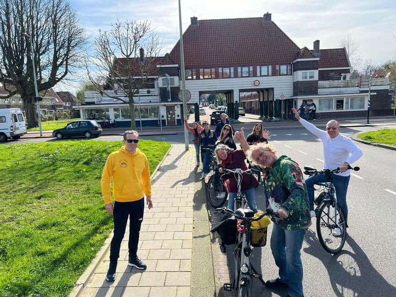 Amsterdam: Leisurely Windmill & Countryside Bike Ride - Ransdorp: the useful halfway break