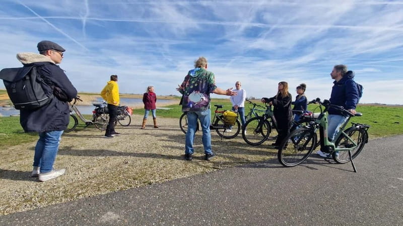 Amsterdam: Leisurely Windmill & Countryside Bike Ride - Meeting near Central Station and crossing the IJ