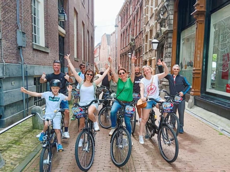 Amsterdam: Off the Beaten Path Bike Tour in French - Key points to know before booking