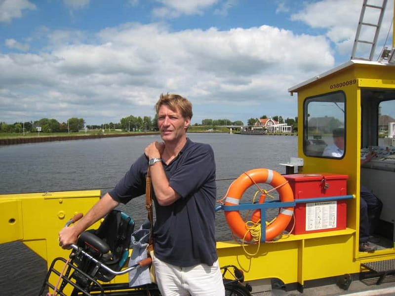 Amsterdam: Private Bike Tour - Finding a rental bike before the ride