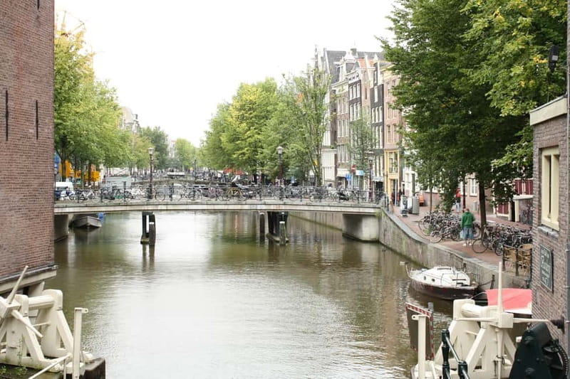 Amsterdam: Private Bike Tour - De Waag and Amsterdam’s older defenses