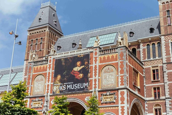 Amsterdam PRIVATE Bike Tour With Locals: Bike & Local Snack Included - Jordaan streets, markets, and quieter corners