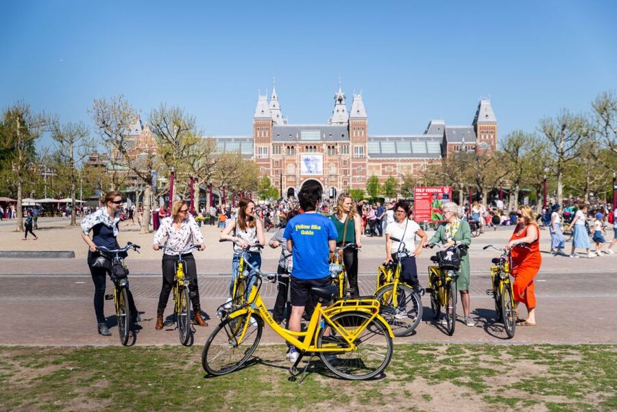 Amsterdam: Relaxed City Highlights Guided Bike Tour - Anne Frank House and the Jordaan