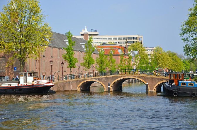 Amsterdam Small-Group Bike Tour With Canal Cruise, Drinks, Cheese - Key points before you book