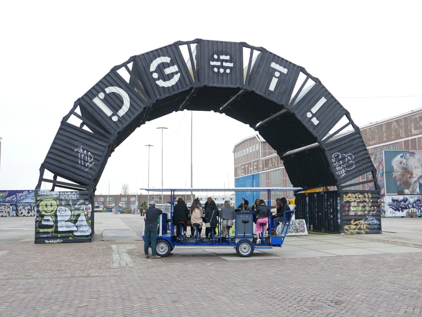 Amsterdam: The Original BUBBLES & BIKE Private Prosecco Tour - Your 85 minutes on the bike