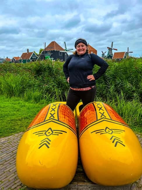 Amsterdam: Zaanse Schans Windmills & Zaandam E-Bike Tour - Arriving at Zaanse Schans for 90 minutes