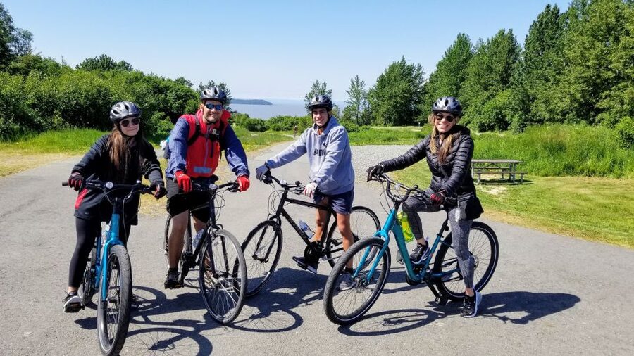 Anchorage: Coastal Trail 3-Hour City Bike Tour - Point Woronzof and the coastal views