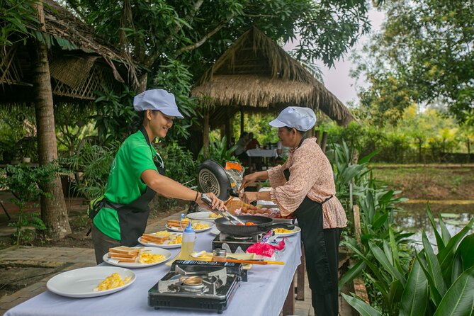 Angkor Sunrise Bike Tour / E-Bike or Tuk Tuk - Why cycling changes your Angkor day