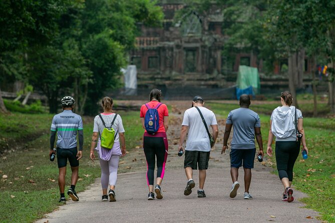 Angkor Sunrise Bike Tour / E-Bike or Tuk Tuk - Lunch beside Srah Srang