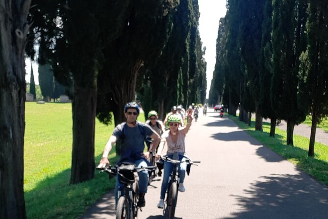 Appian Way Aqueducts Bike Tour (Catacombs & Lunch Option) - Key points before you book
