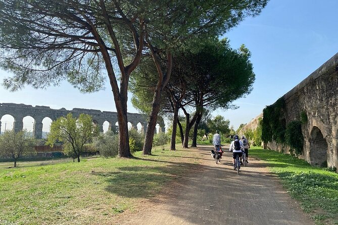 Appian Way, Catacombs and Aqueducts Park Tour with Top E-Bike - Choosing between the four-hour and six-hour routes