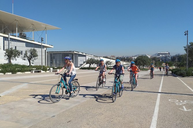 Athens City and Sea bike tour - The return through Keramikos and Thissio