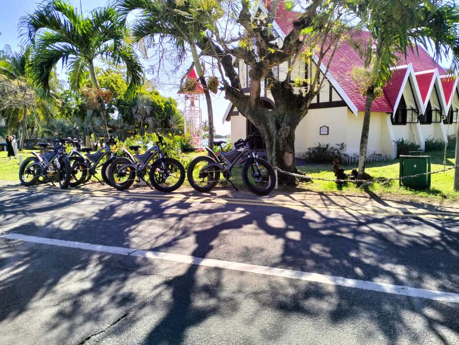 Authentic North East Coast E-bike Guided Tour - Starting at Storm E-bikes Tours