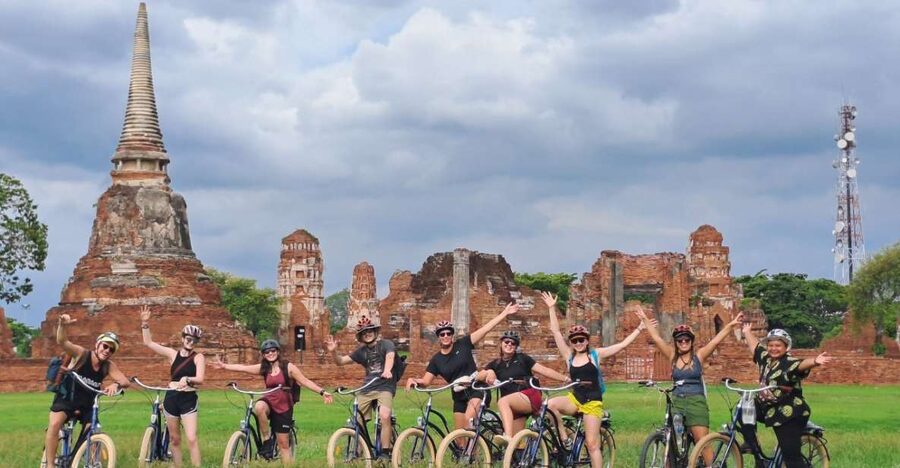 Ayutthaya City and Historical Park Bike Tour - Guides, bikes, and the real comfort level
