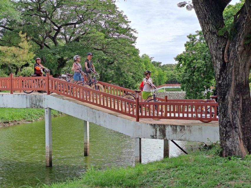 Ayutthaya City and Historical Park Bike Tour - Starting beside Pom Phet Fortress