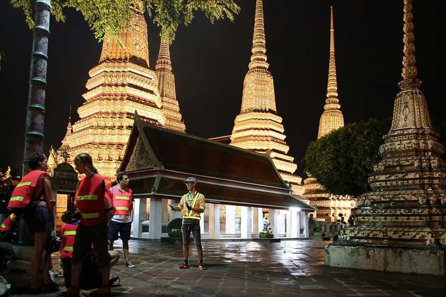 Bangkok at Sunset 5-Hour Bike Tour - Sanam Luang, the Grand Palace, and Wat Pho